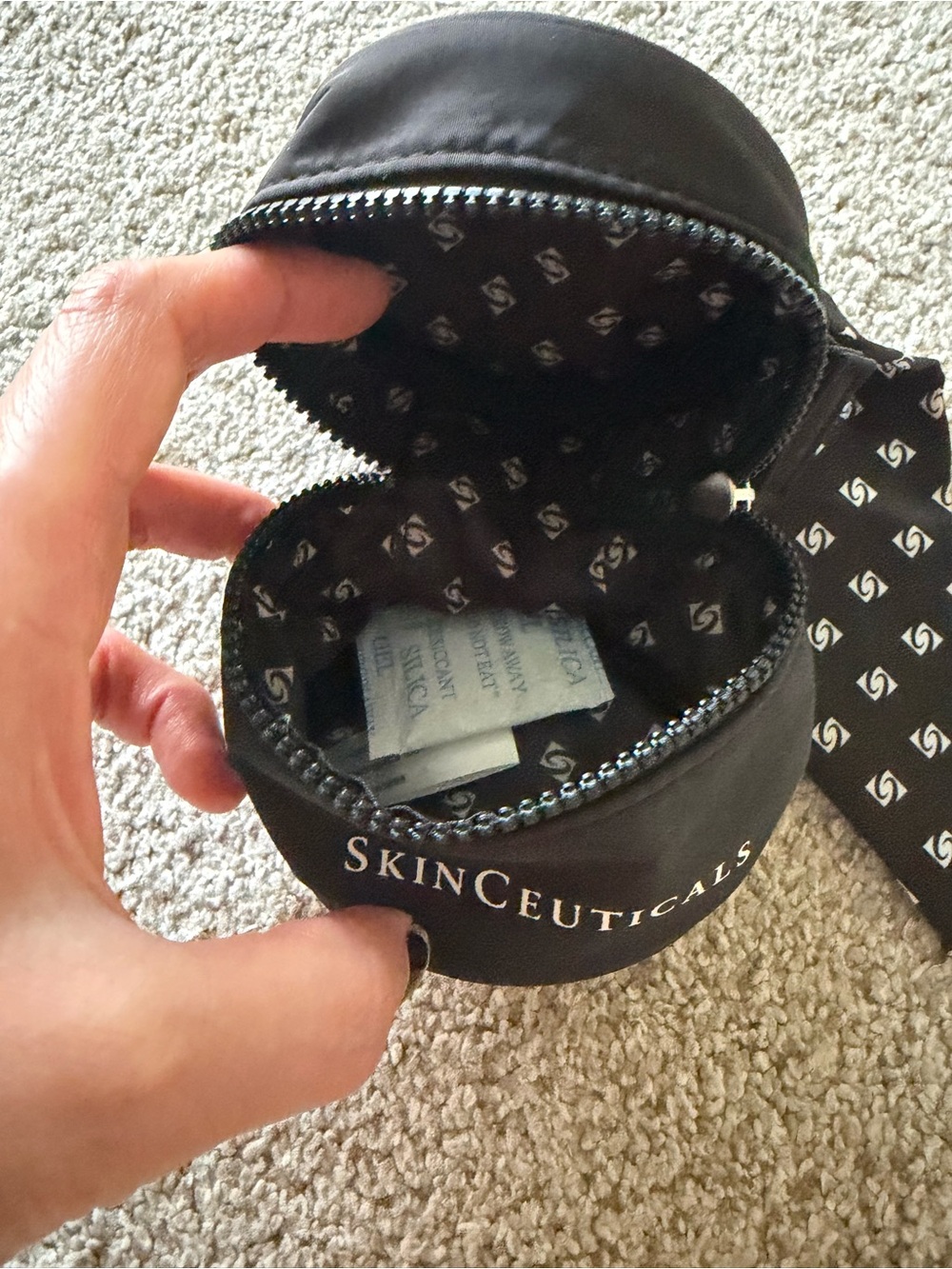 NEW SkinCeuticals Future Mineral UV Defense Sunscreen SPF 50 (4ml) + Vanity Case - Picture 6 of 8